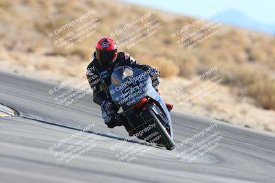 media/Jan-10-2025-CVMA Friday Practice (Fri) [[489e0da257]]/Group 4 and Trackday/Session 4 (Turn 16)/